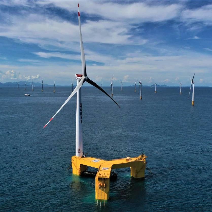 中国三峡能源全球首台抗台风型漂浮式海上风电机组顺利通过台风考验