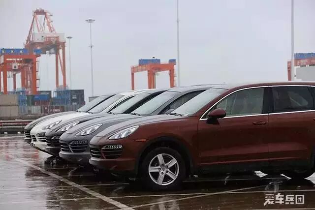 热衷于的英文 为什么厂家都不热衷用中文按键？因为未来都能用方言跟汽车聊天了