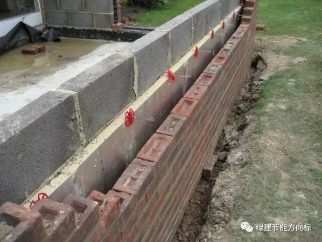 外墙外保温质量事故频繁的背景下，夹心保温的春天或将到来？