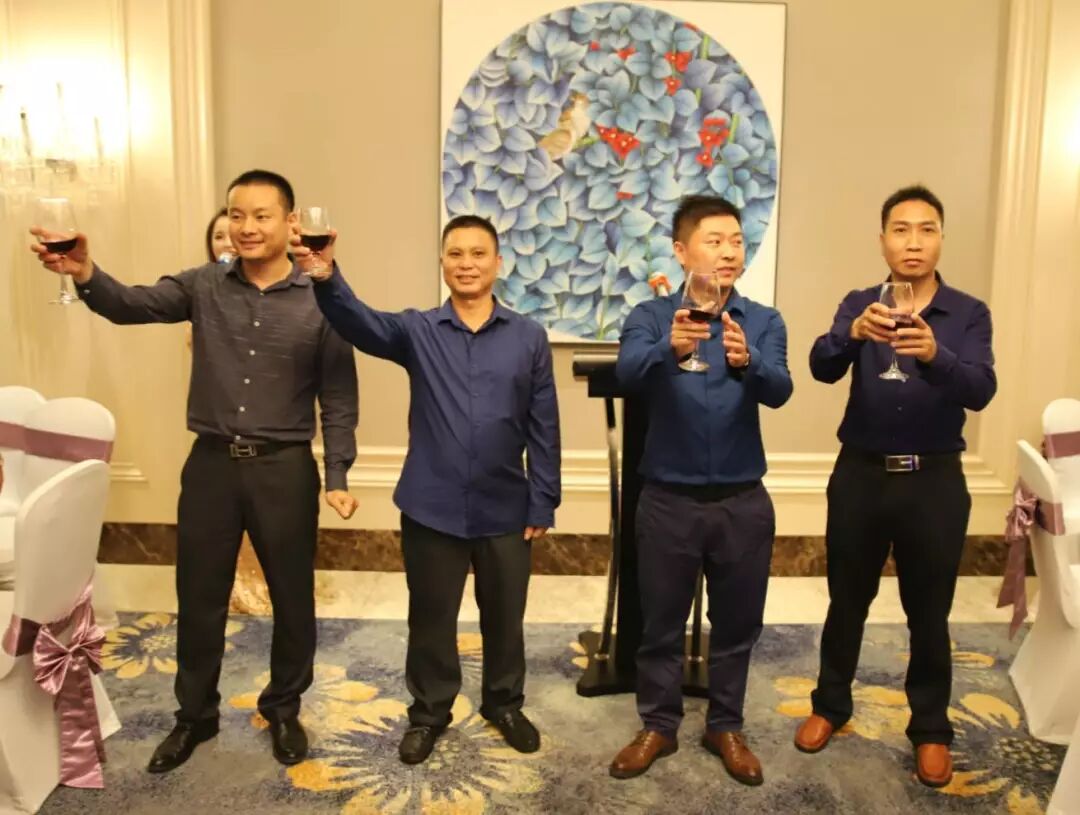 1542078622124810.jpg 3.jpg