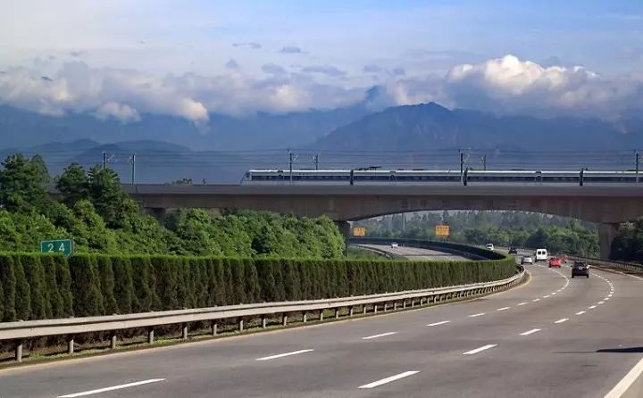 五轨:成灌快铁,m-tr旅游客运专线,37号市域快线,成汶铁路,都江堰