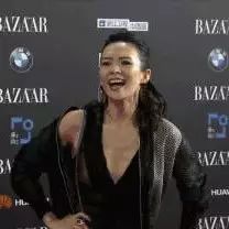 章子怡放飞自我变身现实版“千颂伊” 网友:就喜欢她婊里婊气!
