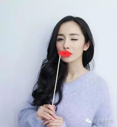 杨幂从不参加别人婚礼因为一场暗恋? 真相原来在这里!