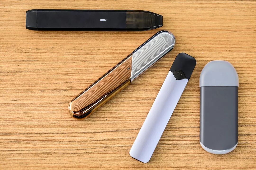 苹果版电子烟！颜值爆表，吸1口解瘾，3口让你High翻天！