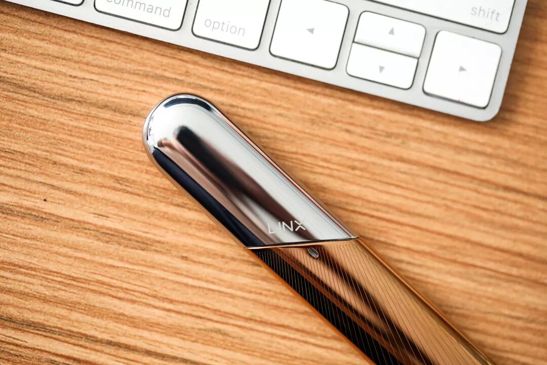 苹果版电子烟！颜值爆表，吸1口解瘾，3口让你High翻天！