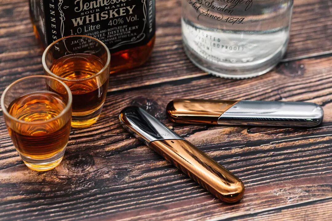 苹果版电子烟！颜值爆表，吸1口解瘾，3口让你High翻天！