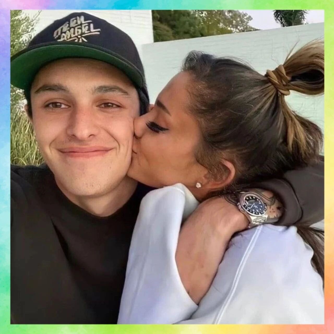 A妹Ariana Grande结婚了!