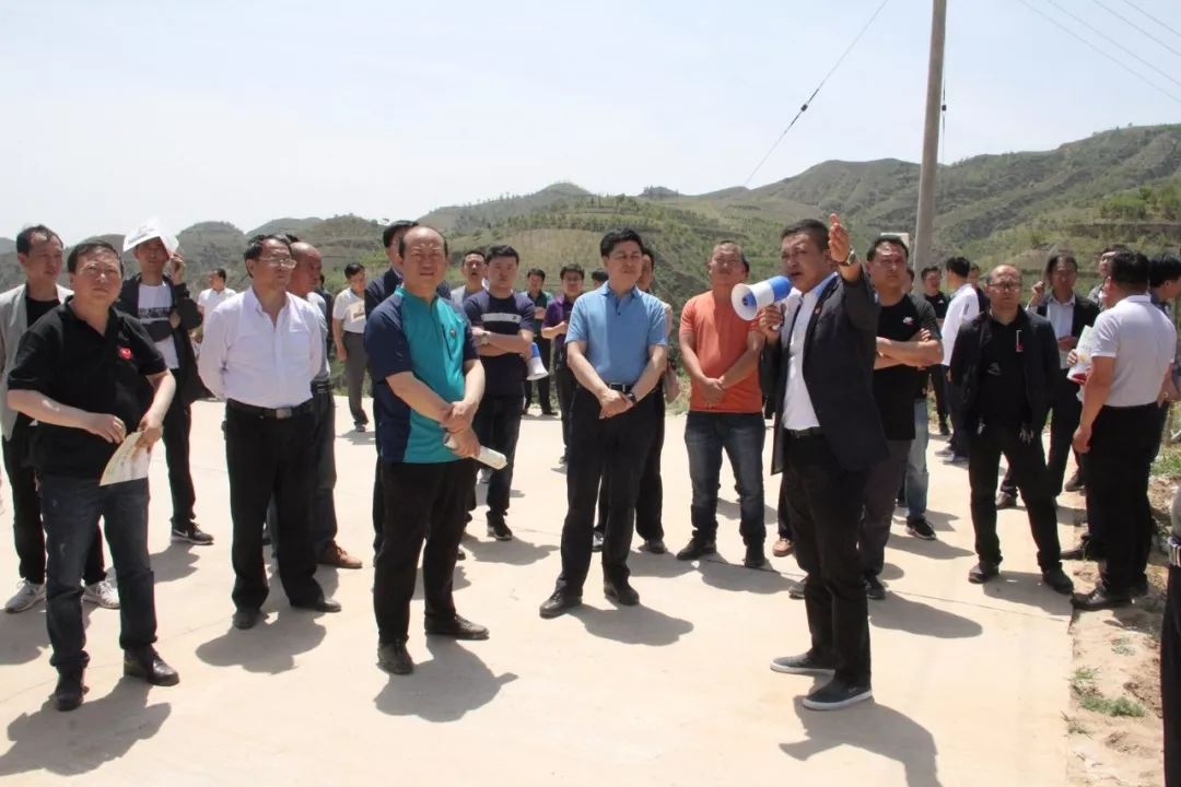 清涧县召开脱贫攻坚现场观摩会