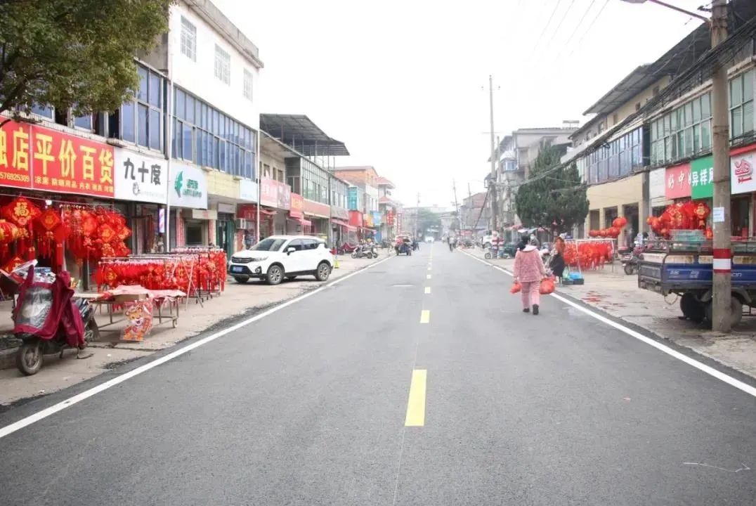 我为群众办实事青云谱镇城南村拆出大空间改出高颜值