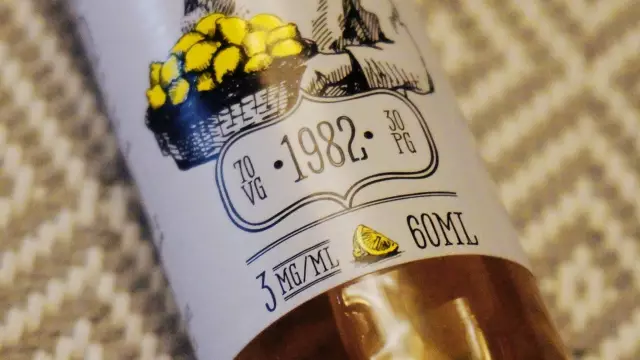 LEMON PIE eJuice 60ML | MR MERINGUE CLOSEUP