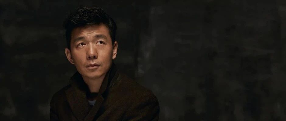 邢佳栋|独自面对绿幕演对手戏的两百分钟