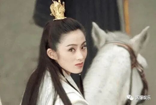 真相大白 : 张敏被向华强弟弟&ldquo;玩弄&rdquo;,背后的秘密曝光,结果被向华强花巨款