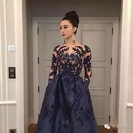 范冰冰美艳不可方物 亮相红毯气场强