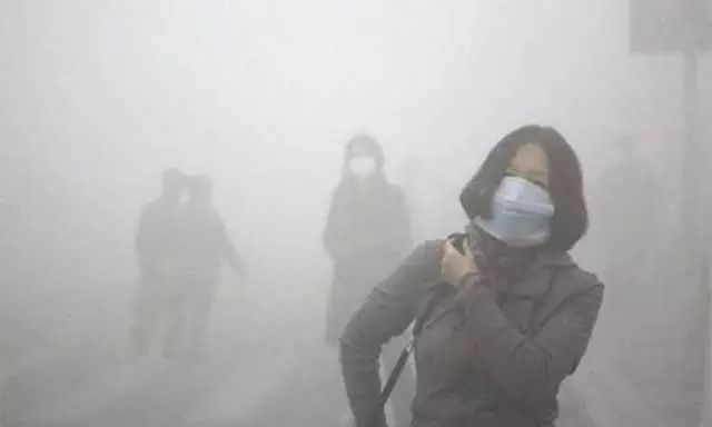 为彼此的呼吸默哀