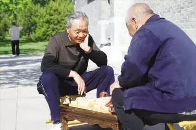 老人退休生活"三三制",快乐的让人羡慕