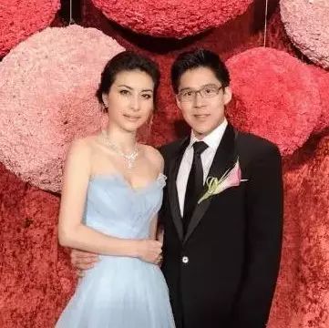 嫁入豪门的郭晶晶,和8年生4胎的徐子淇:婚姻中,什么样的女人比较幸福?