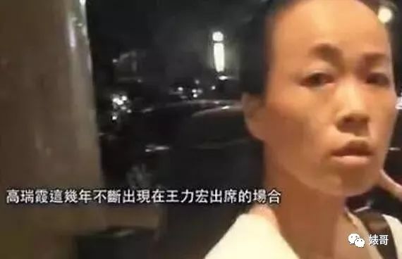 王力宏首度回应,疯狂女粉丝事件,联系她家人说管不了,还说:我是男人