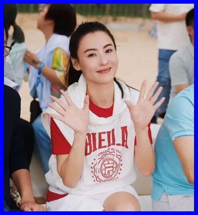 母子互动照