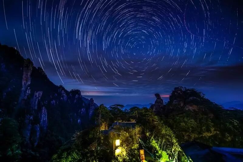 面对来势汹汹的"三伏天"，我只想到三清山凉快去！