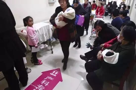 石家庄56岁产妇生二胎、全市去年二胎出生数超过头胎,这么辛苦为了啥……-怀孕期