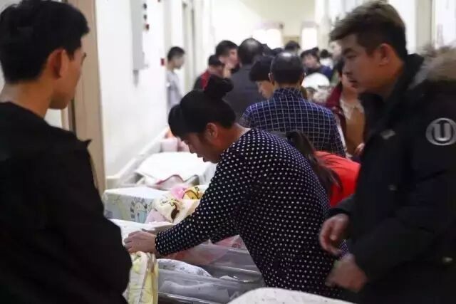 石家庄56岁产妇生二胎、全市去年二胎出生数超过头胎,这么辛苦为了啥……-怀孕期