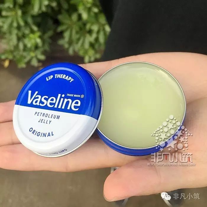 EXO也在用~英国Boots Vaseline凡士林铁罐润唇膏20g原味...