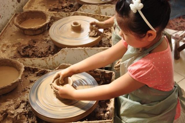 陶艺 手绘海瓷 下午15:15-16:15 国画 套餐一:陶艺制作(4斤泥) 手工