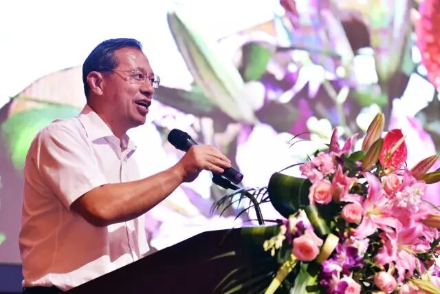 燃氣烤爐,旋轉爐,熱風循環爐,冷凍醒發箱,起酥機,組合爐-賽思達-世界級烘焙設備品牌