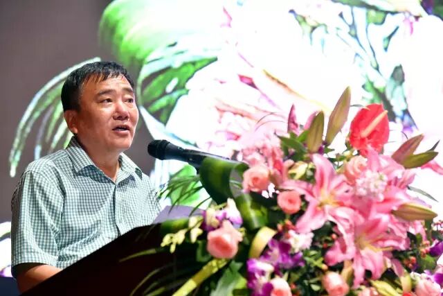 燃氣烤爐,旋轉爐,熱風循環爐,冷凍醒發箱,起酥機,組合爐-賽思達-世界級烘焙設備品牌