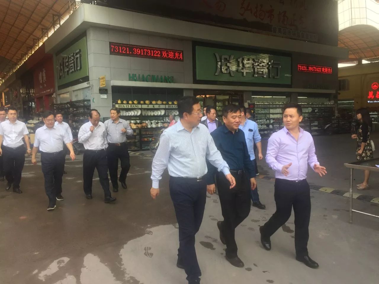 唐山汉沽管理区党工委书记许焕庆率团莅临我会会员企业参观考察