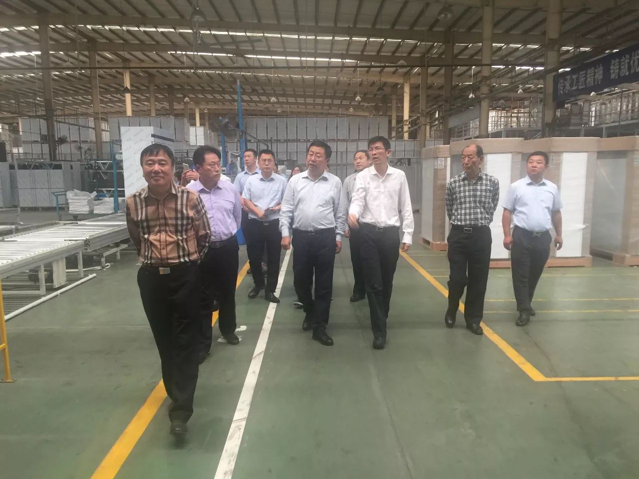 唐山汉沽管理区党工委书记许焕庆率团莅临我会会员企业参观考察
