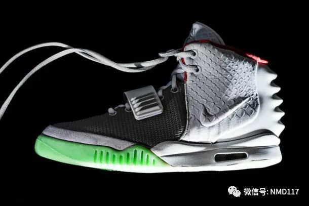 骨灰级复刻情怀单品, 坎耶·维斯特联名,超级限定!Kanye West xNike Air Yeezy II NRG 椰子二代