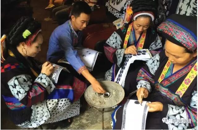 刘子龙蜡染特色_蜡染是_蜡染是哪个民族的特色