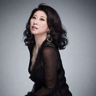 叶倩文经典歌曲《 曾经心痛》岁月金曲,依然那么好听!