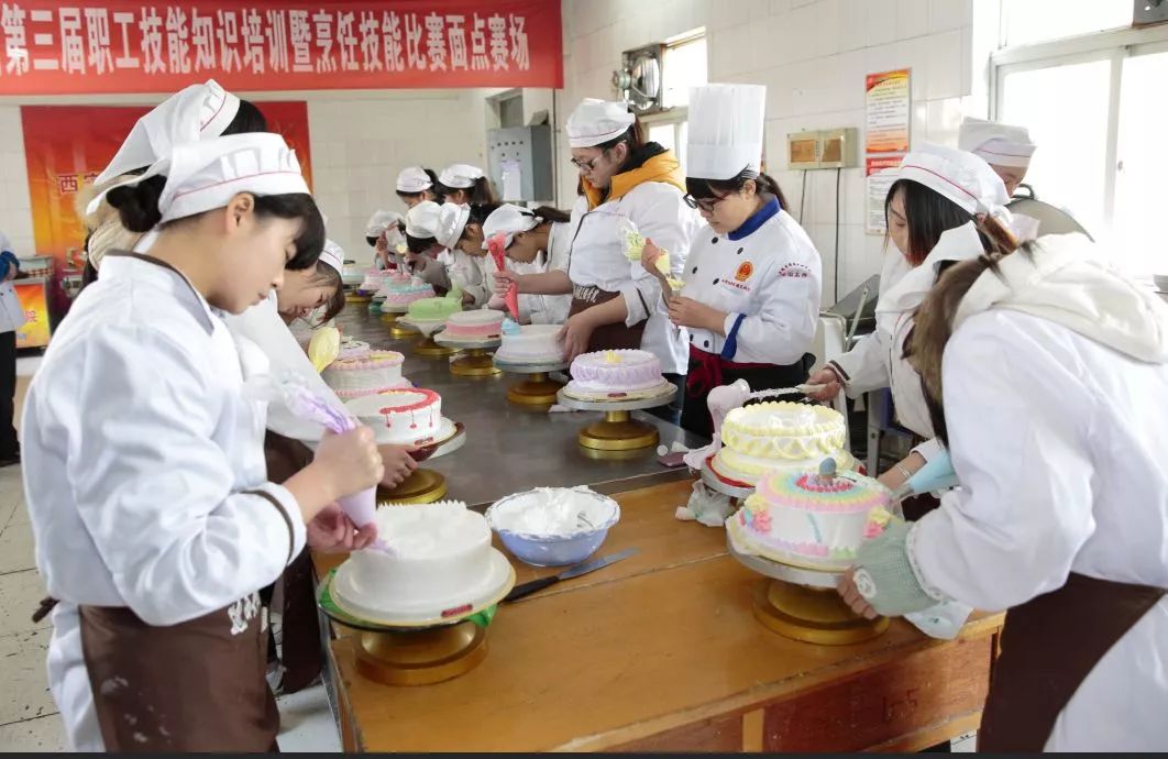 百分百真材实料 实操练习,这才是西安桃李旅游烹饪学院的实力