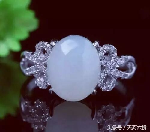 4款戒指，你会买哪个？测出这辈子你能否吸金无数？