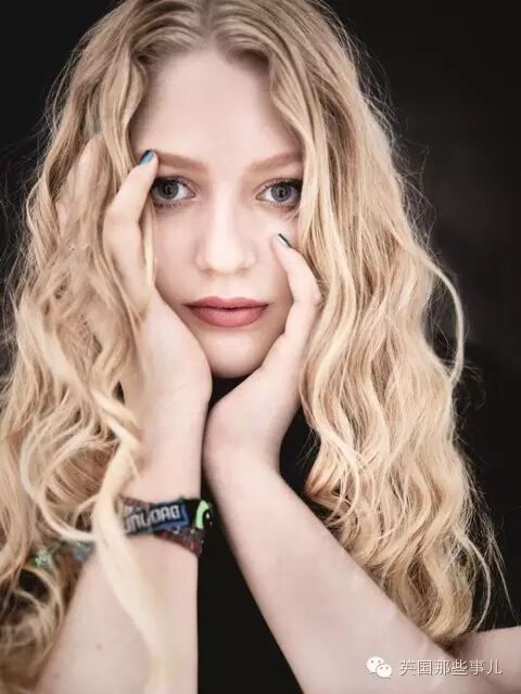 &quot;我太丑了！我活不下去了！&quot; 20岁她3次尝试自杀