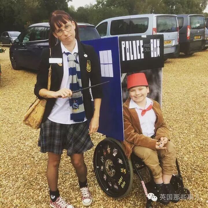 全世界哈迷已疯!罗琳亲自挑了一波网友的万圣装扮