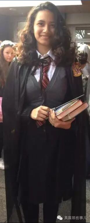 全世界哈迷已疯!罗琳亲自挑了一波网友的万圣装扮