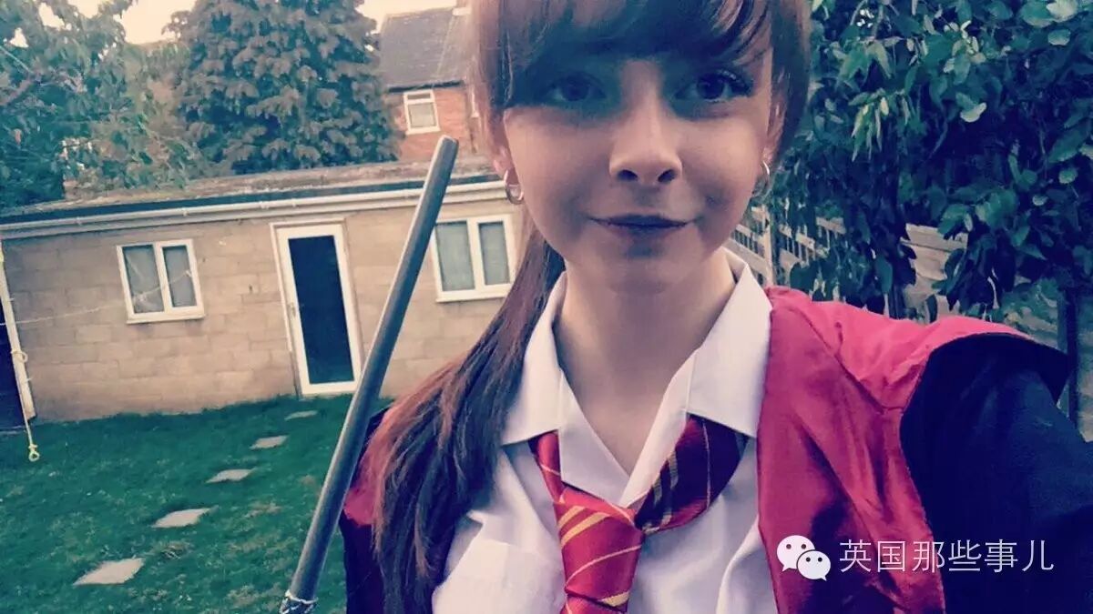 全世界哈迷已疯!罗琳亲自挑了一波网友的万圣装扮