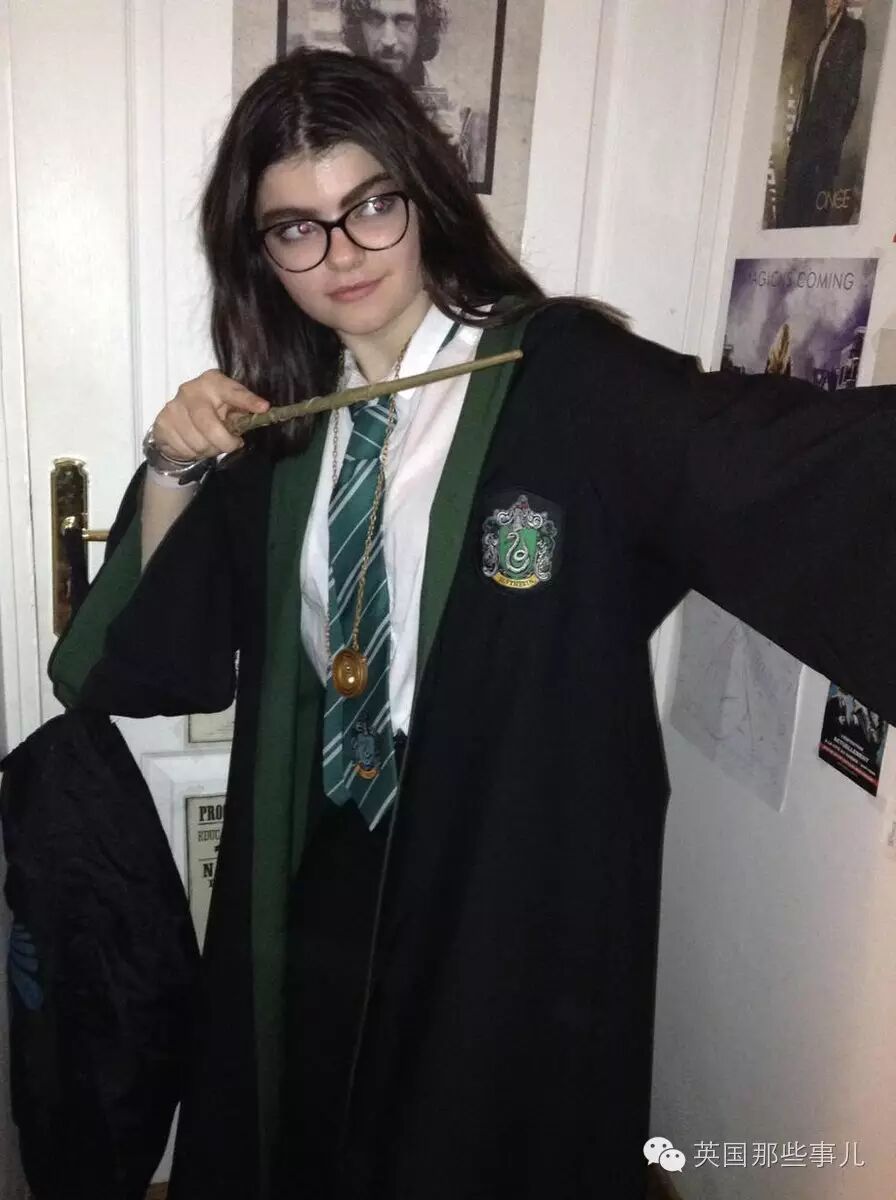 全世界哈迷已疯!罗琳亲自挑了一波网友的万圣装扮
