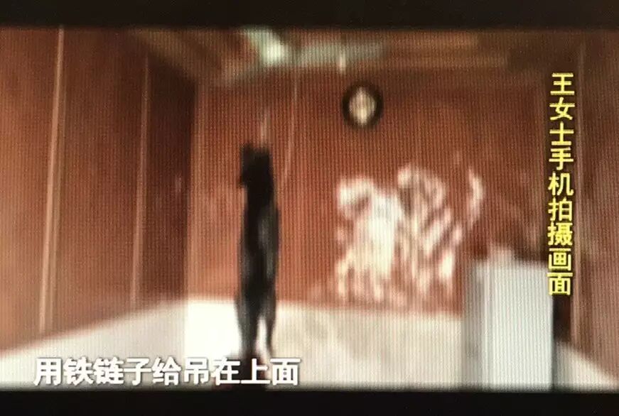 女子散步回家发现屋里全是血:狗尸体被吊电风扇上