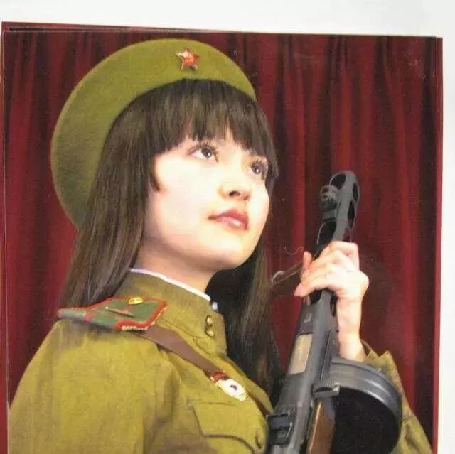 上坂堇最开心的一份吹替工作  一边配音一边俄罗斯云旅游