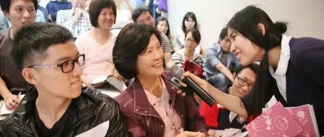 摆地摊10年捐出800万，20岁被写进教科书的她，温暖了400万寒门子弟