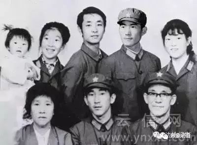 英雄故事满门忠烈司令员一家六口上阵御敌两个儿子在老山牺牲又将女婿