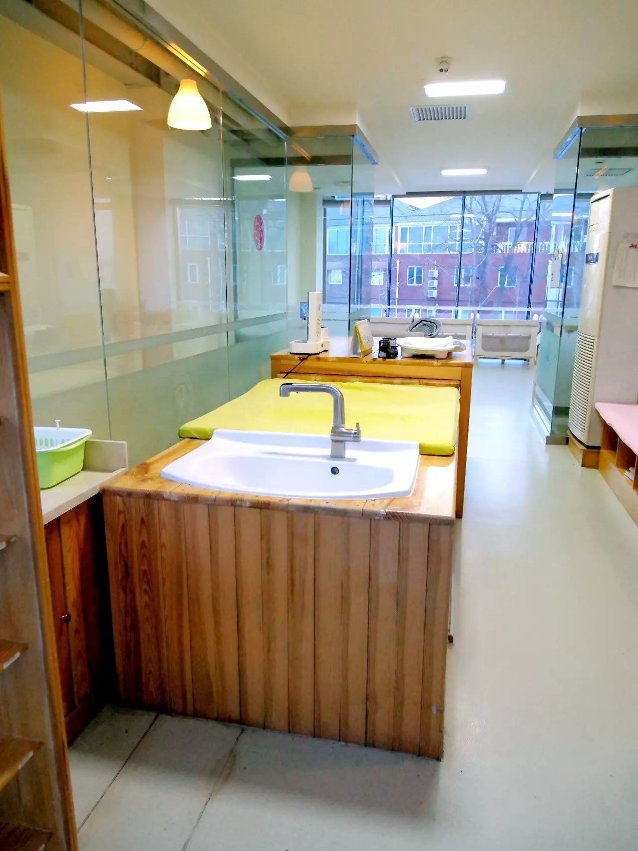 在美國(guó)坐月子護(hù)理_美國(guó)月子怎么去_美國(guó)在月子中心坐月子好嗎