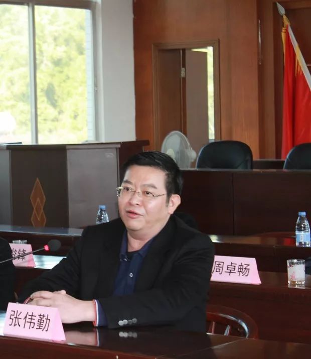 【热点要闻】普宁市领导及国情研究深港实业家到船铺镇进行调研考察