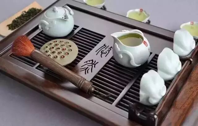 茶之美，清而不妖，素而不淡！