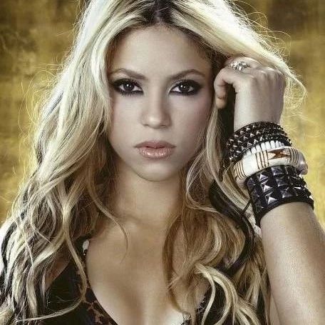 Shakira, Maluma - Clandestino