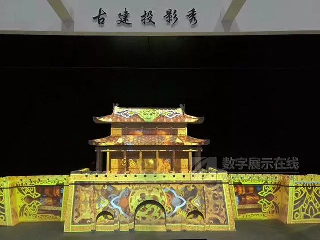 北京cae游乐展上酷炫的古建投影秀